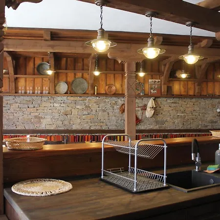 Gasthuis кондеви къщи *