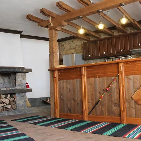 кондеви къщи Πανσιόν *