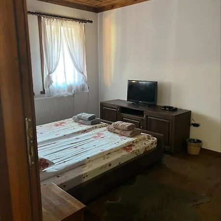 кондеви къщи Πανσιόν *