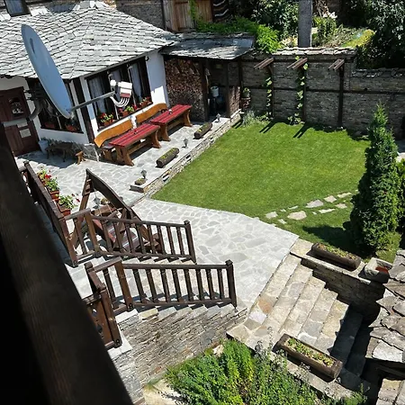 кондеви къщи Πανσιόν *