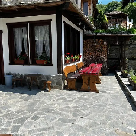 Maison d'hôtes кондеви къщи *