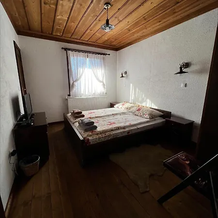 кондеви къщи Maison d'hôtes Kovačevica