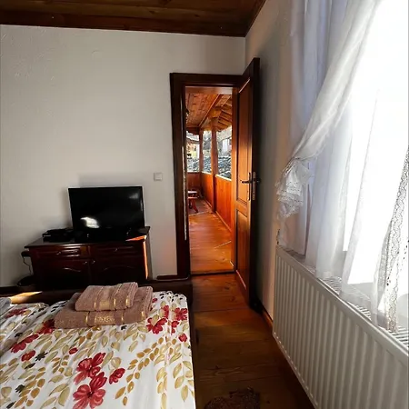 кондеви къщи Maison d'hôtes Kovačevica
