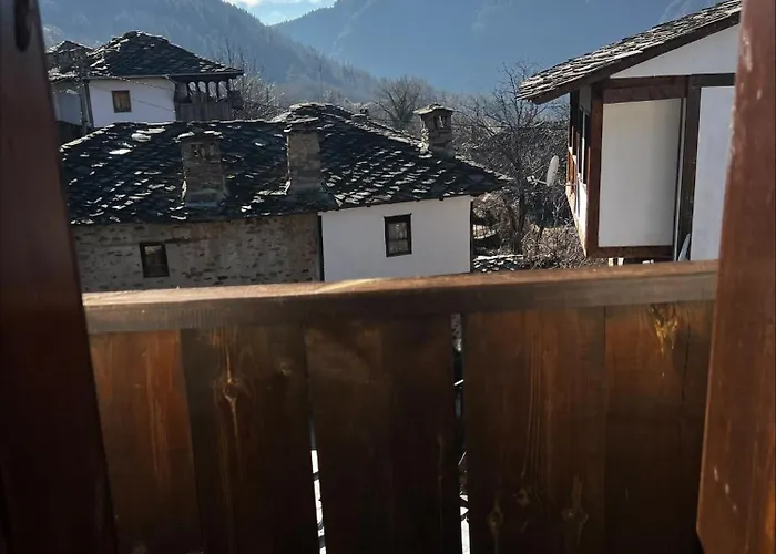 кондеви къщи Къща за гости *